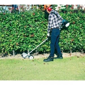 Multi-Tool Attachment | Makita EE400MP Edge Trimmer - Image 2
